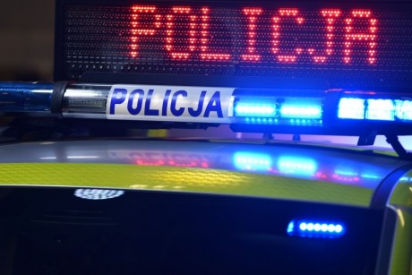 Groźny wypadek w Strawczynku. Dachował pojazd z 8-latką