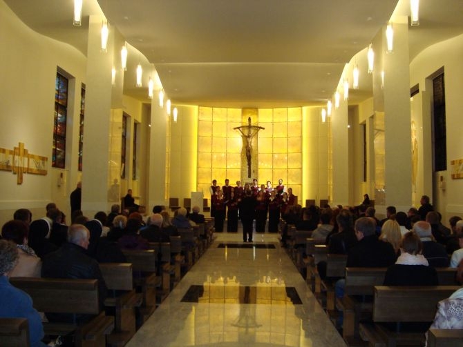 Czuwanie modlitewne w kościele św. Jana Pawła II