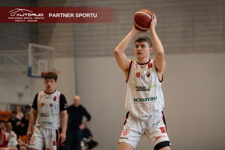 UJK Kielce przegrało wysoko z Polonią w Bytomiu