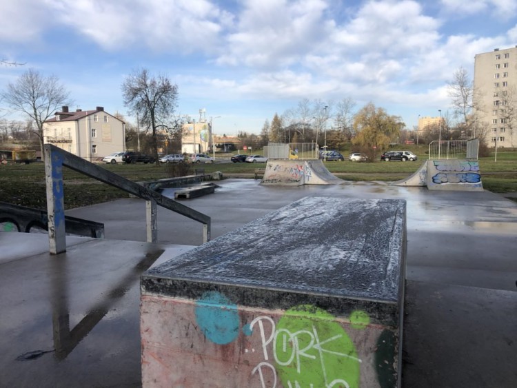 Radny Braun zapytał o rozbudowę skateparku. Jaką dostał odpowiedź?