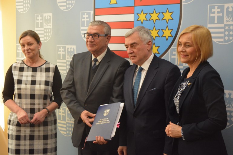 Zarząd Województwa podpisał ważne umowy