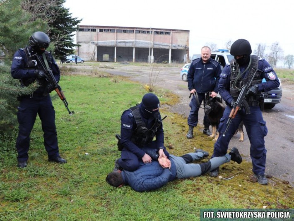 [FOTO] Ładunek wybuchowy, pościg i poszukiwania… na szczęście to ćwiczenia