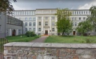 Przedszkole i szkoła w budynku po UJK przy Leśnej w Kielcach