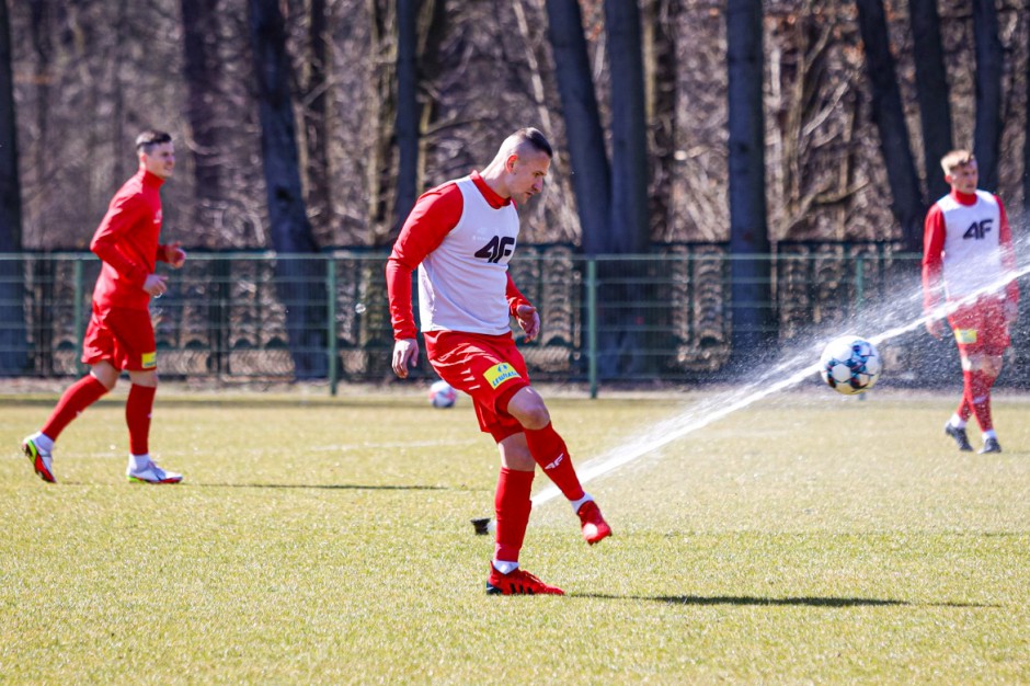 [CTS 28.03.2022] Korona sprawdziła, jak wygląda ekstraklasa. W piłce ręcznej wszystko zgodnie z planem