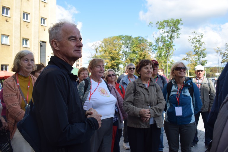 [VIDEO+GALERIA] Kielce znane i nieznane - VIII Rodzinny Rajd Pieszy z biskupem Marianem Florczykiem