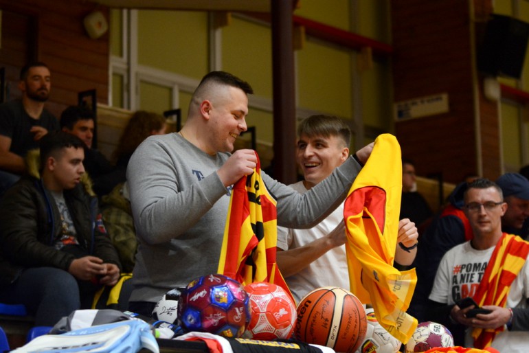 Zagrali dla Adasia. "Dzięki takim ludziom walka jest łatwiejsza"  