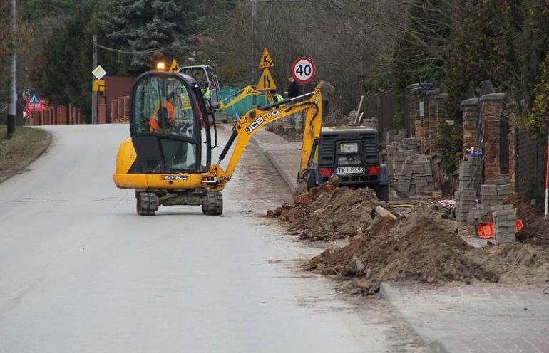 Remont drogi do szpitala w Czerwonej Górze