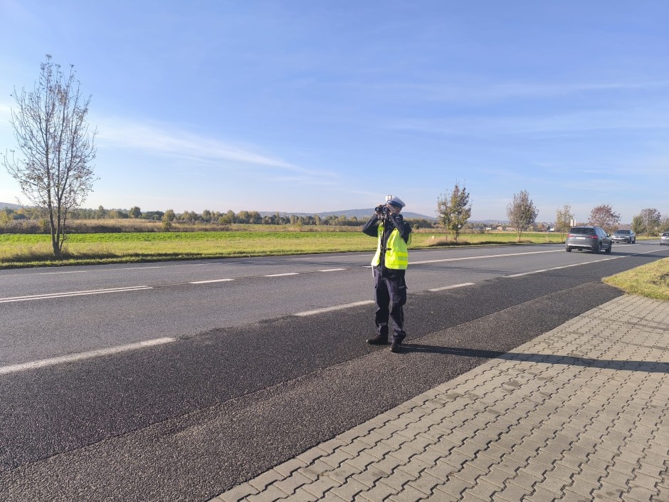 Za nami uroczystość Wszystkich Świętych. Sytuację na drogach podsumowali policjanci