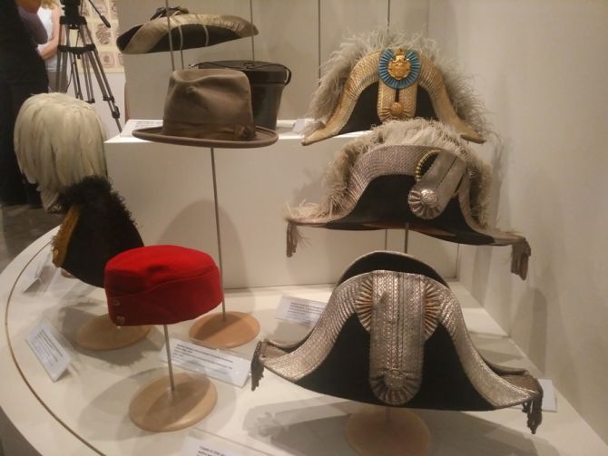 Unikatowe kapelusze w muzeum. Przyjechały z Czech