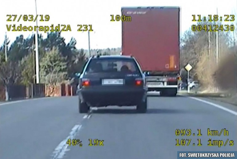 Uciekał policji. Nie miał prawa jazdy