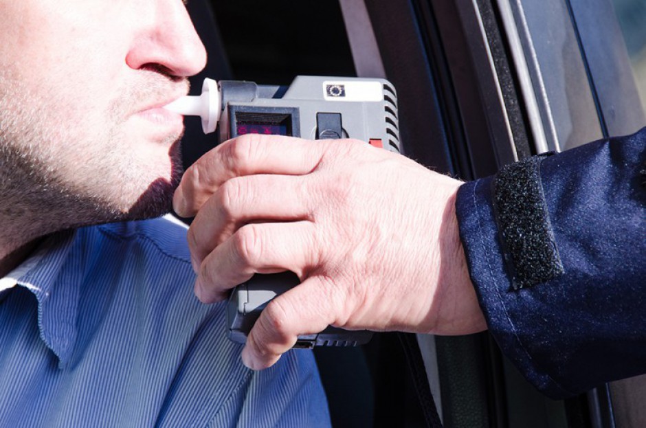 Policjant po służbie zatrzymał pijanego kierowcę. 33-latek jechał „wężykiem” po Chorzowskiej