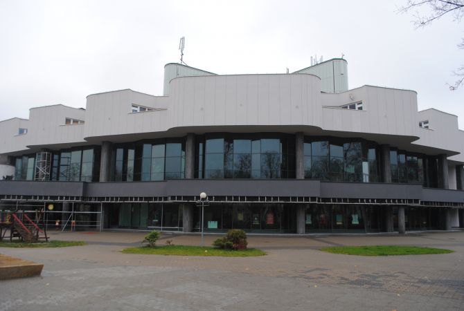 Posłuchaj tenorów