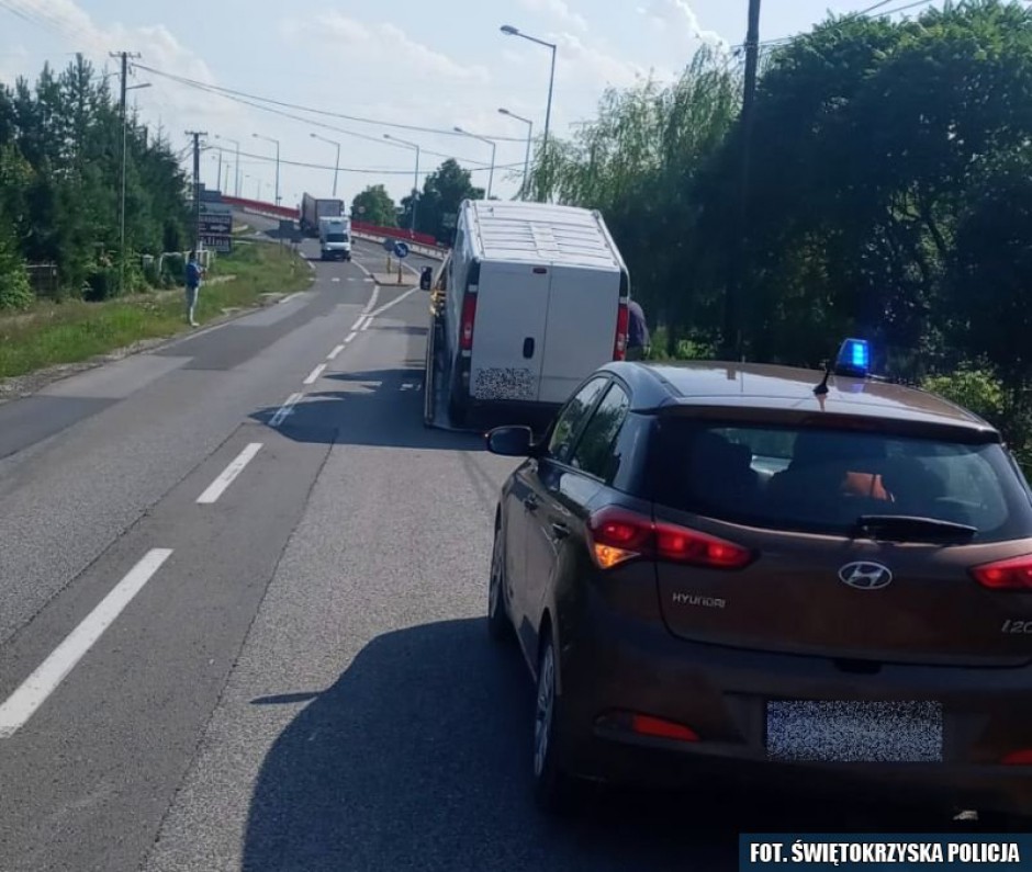 Jechał „wężykiem”. Wydmuchał ponad 1.5 promila