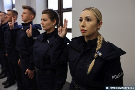 Nowi funkcjonariusze w szeregach świętokrzyskiej policji