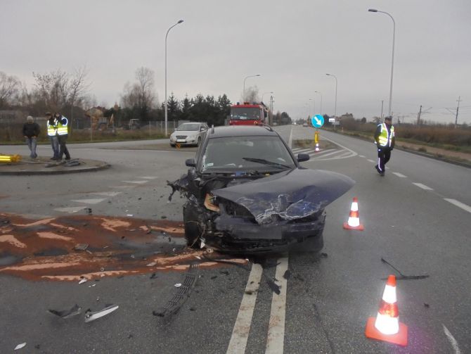 Czwartek na drogach - wypadek w Ostrowcu