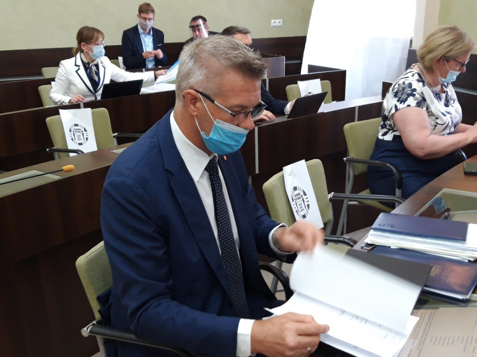 Bogdan Wenta znów bez wotum zaufania. Będzie referendum?