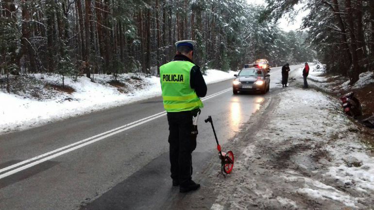 Wypadek koło Rakowa. Nie żyje 30-latek