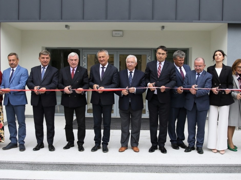 Szpital „Krystyna” z większą liczbą miejsc. Wielkie otwarcie w Busku-Zdroju