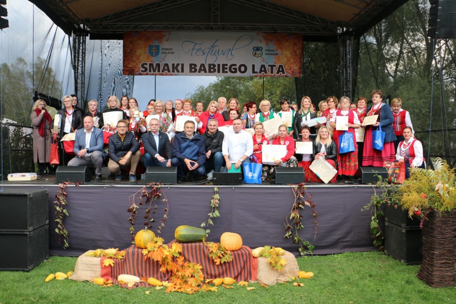 Było smacznie i radośnie podczas Festiwalu Smaków Babiego Lata