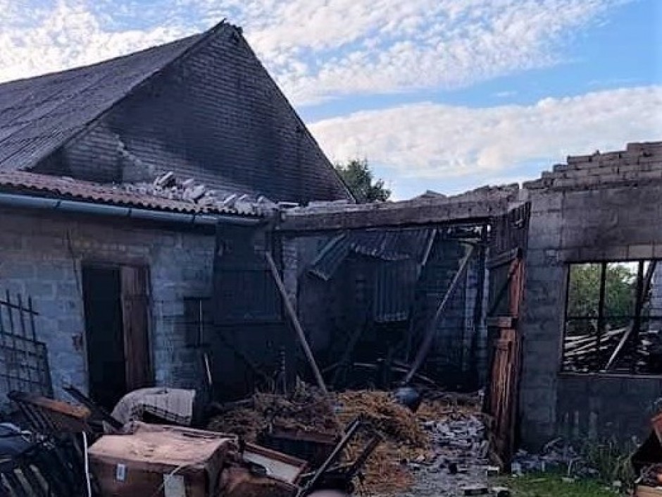 Strażacy w akcji. Pożar stodoły w Wielkiej Wsi