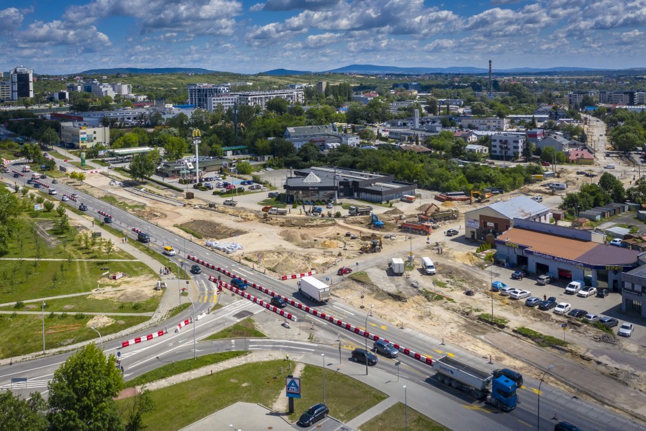 Pod koniec lipca na wschodniej części zobaczymy asfalt? Takie są plany