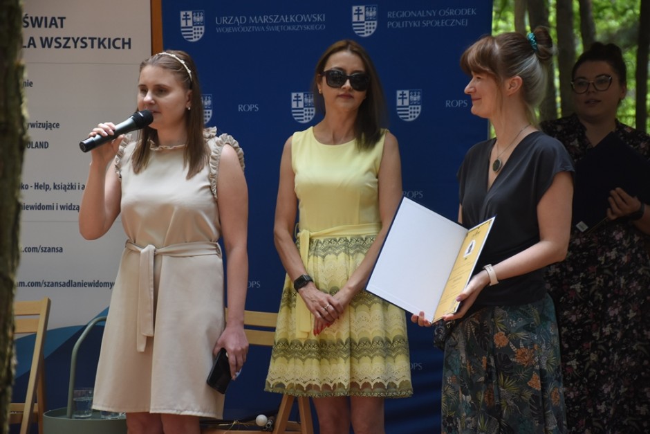 Piknik dla osób niewidomych w Pietraszkach. Uczestnicy dotarli na... tandemach