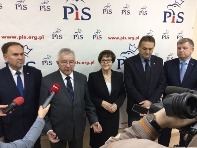 PiS: Skandal, zamach na demokrację