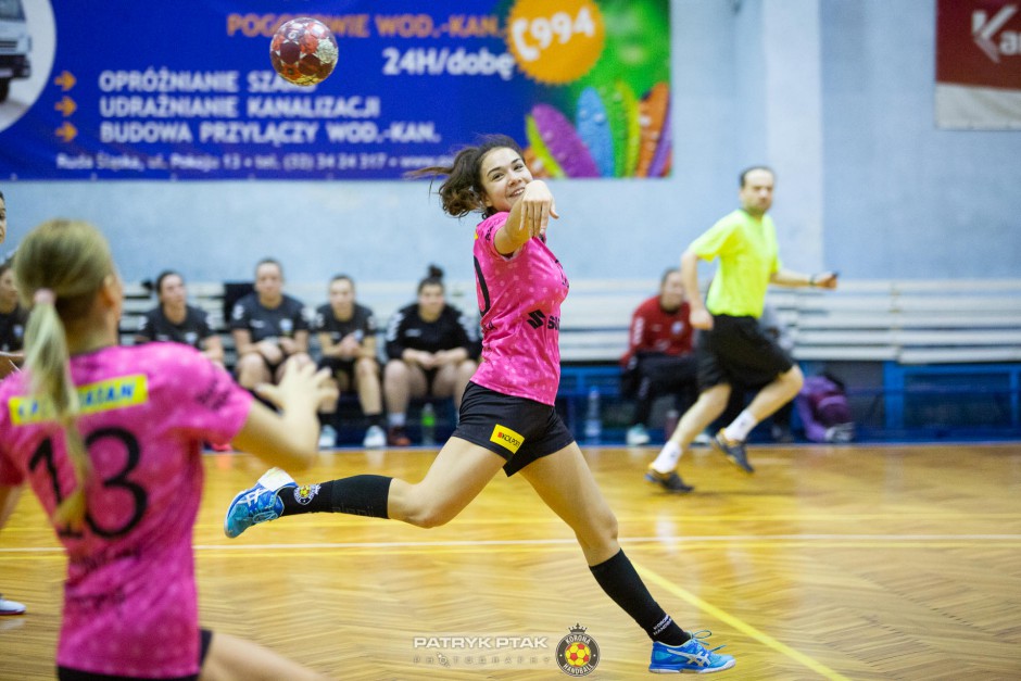 [FOTO] Korona Handball z pewnym awansem