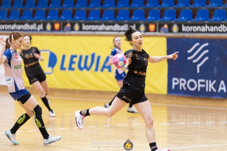 Suzuki Korona Handball musi jeszcze chwilę poczekać