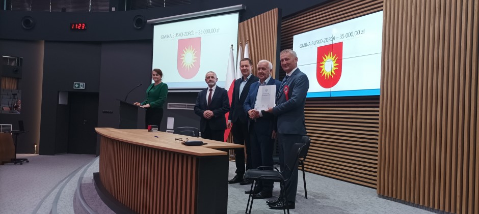 Buska szkoła z dofinansowaniem