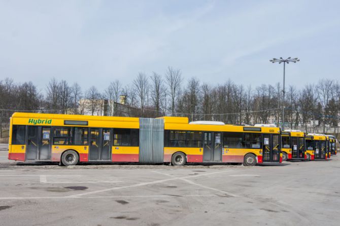 Hybrydy już sprawne. W końcu zapłacimy też kartą za bilet