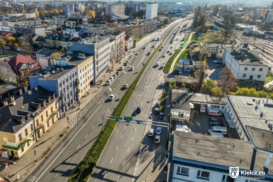Przy Żelaznej rozpocznie się budowa ścieżki rowerowej