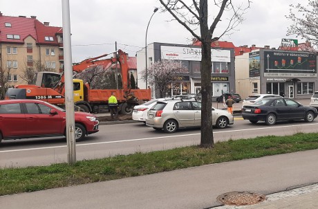 Wciąż korki i utrudnienia ruchu na skrzyżowaniu Domaszowskiej z alejami Tysiąclecia i Solidarności