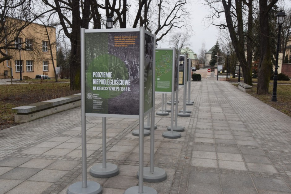 Wystawa o Wyklętych na Skwerze Żeromskiego