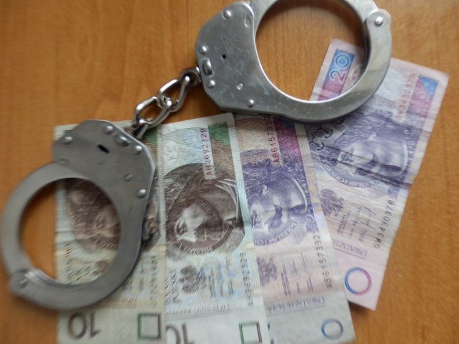 Chciał przekupić policjantów