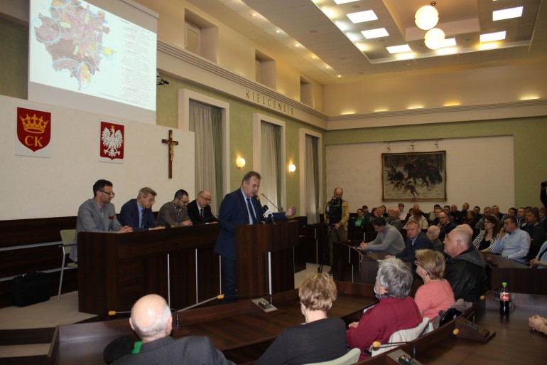 Rozmawiali o peryferyjnych dzielnicach Kielc