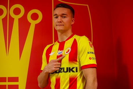 Oficjalnie: Marcel Pięczek piłkarzem Korony Kielce