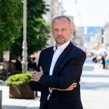 Adamczyk z poparciem PSL i wykluczony  z SLD