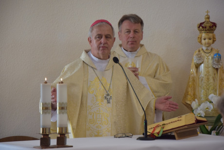 Bp Jan Piotrowski: Pan Bóg kocha każdego człowieka