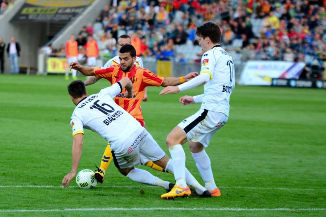 „Żółto-czerwone” derby na Kolporter Arenie