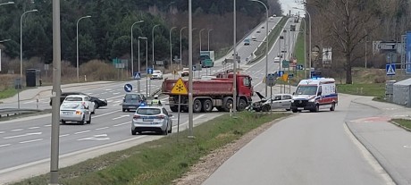 Wypadek w Zgórsku. Jedna osoba w szpitalu