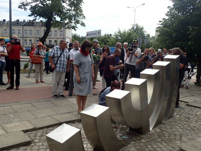 Marsz Pamięci i Modlitwy. Uroczystości pod "Menorą" i na Plantach.