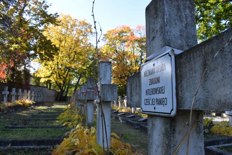 Pamiętajmy o grobach bohaterów