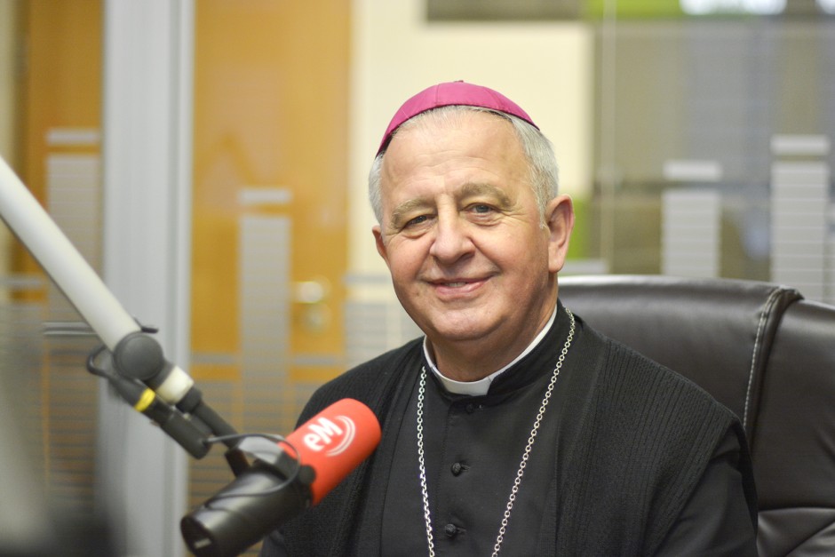 Biskup Jan Piotrowski: Misjonarze nie mają innej strategii, jak miłość