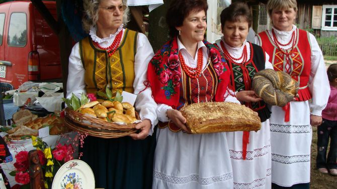 Bździel i chleb indyjski podczas świętowania