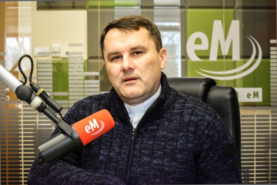 „Podejdź bliżej”. Radiowe rekolekcje w Radiu eM