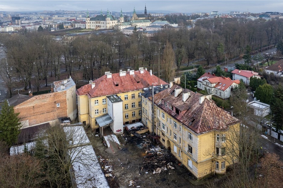 Śledztwo w sprawie pożarów przy Ogrodowej. Nie wykryto sprawców podpaleń