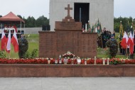 Upamiętnili wymordowanych przez Niemców mieszkańców Michniowa