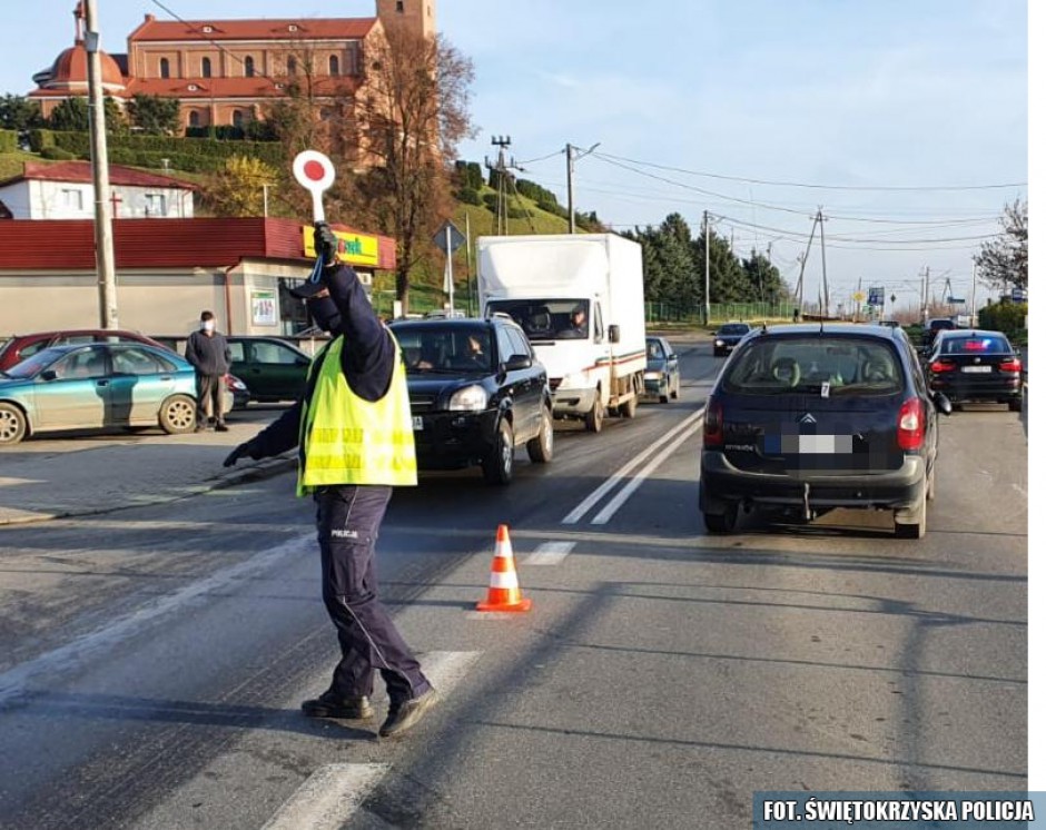 Śmiertelny wypadek w gminie Dwikozy. Nie żyje piesza