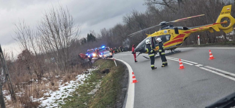 Zderzenie osobówki i ciężarówki w Rudniku. Nie żyje mężczyzna